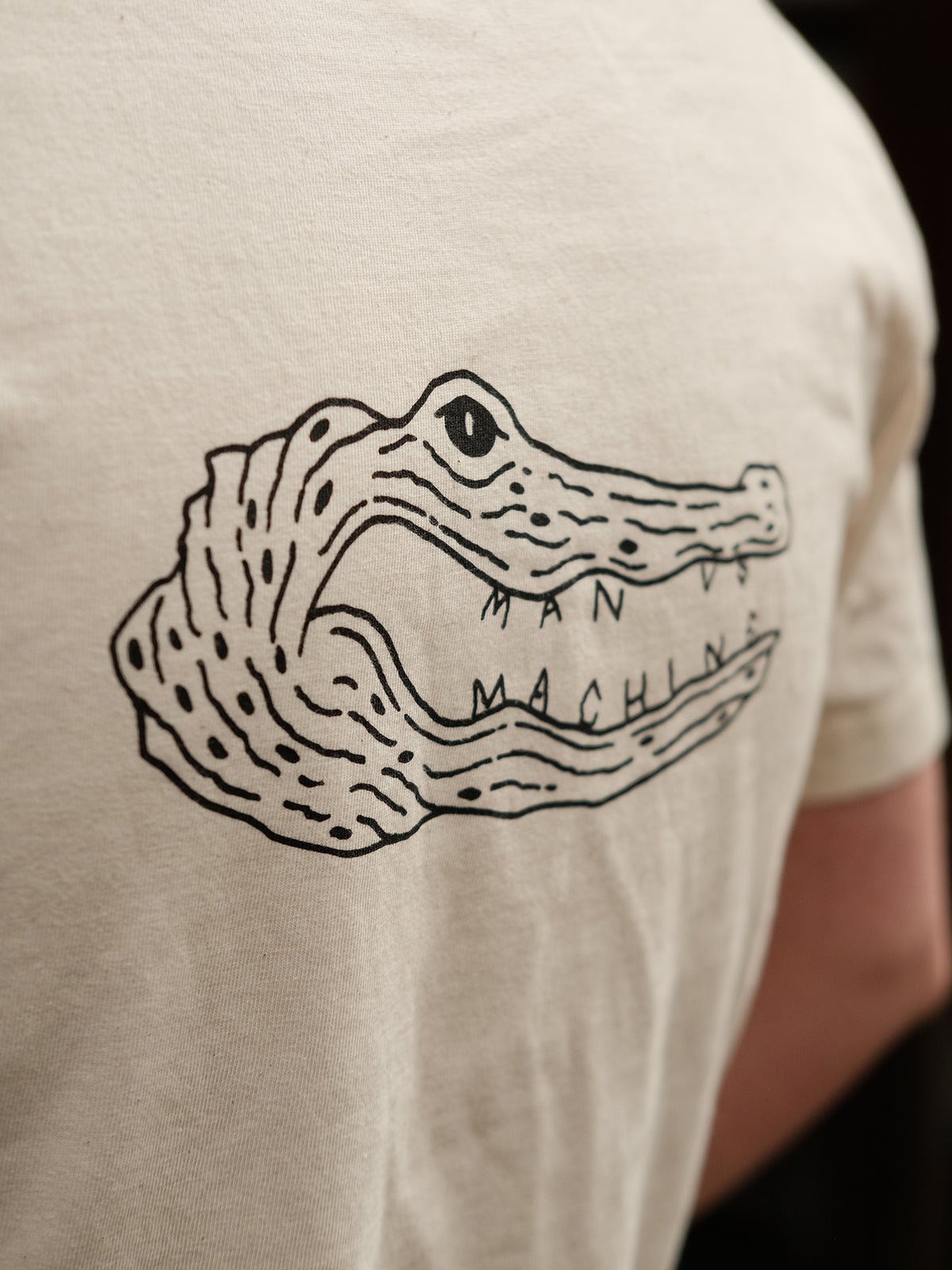 NEW MAN VS MACHINE X STANLEY STELLA T-Shirt "BACKPRINT CROCODILE" NATURAL RAW